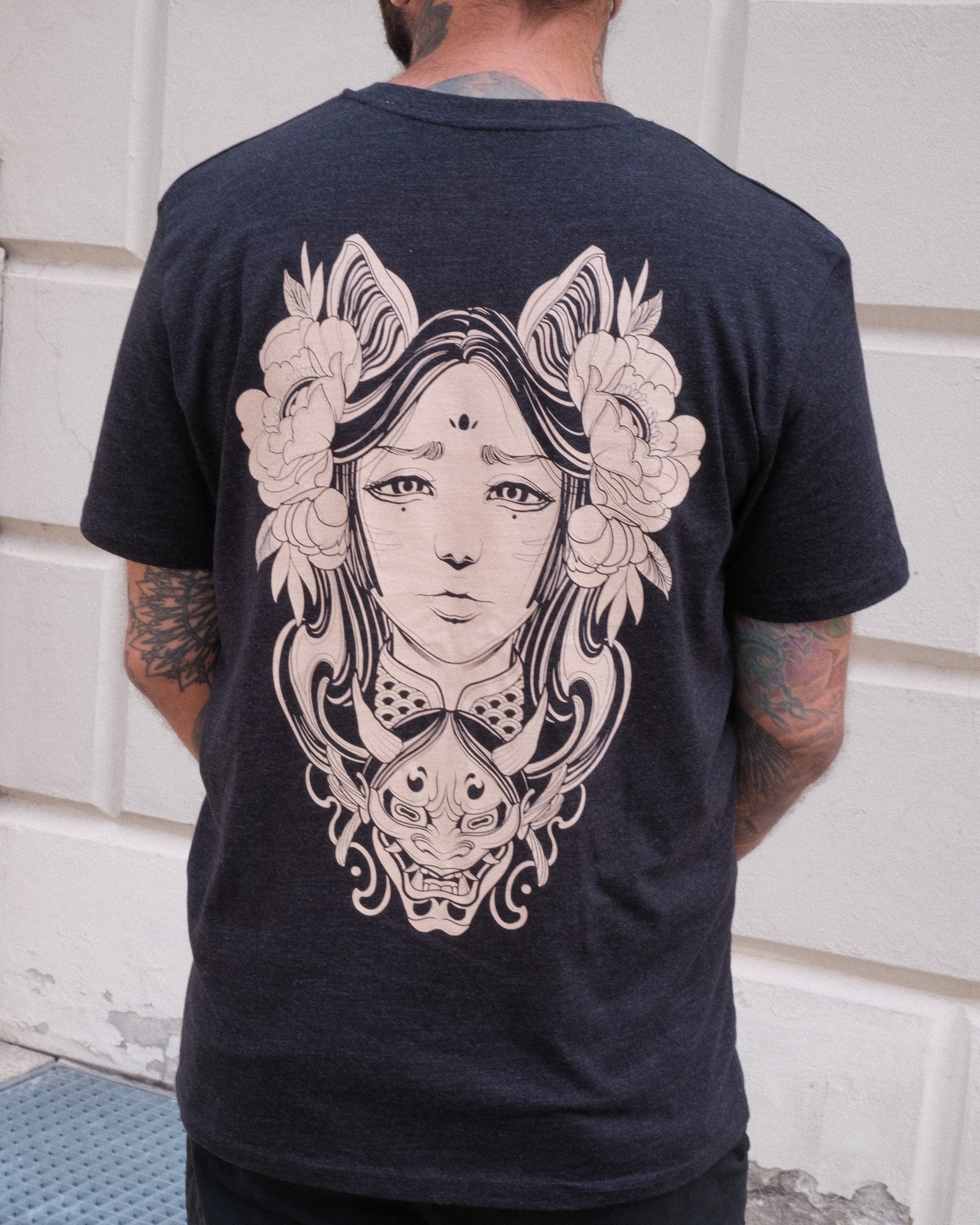 H a n n y a 般若 Shirt